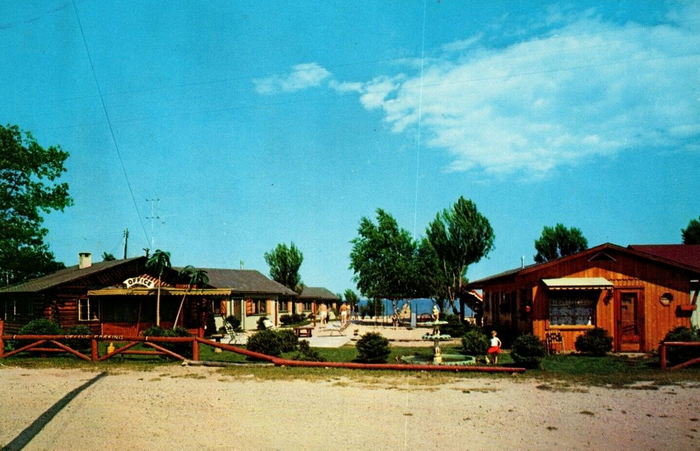 El Cortez Resort - Old Postcard View (newer photo)
